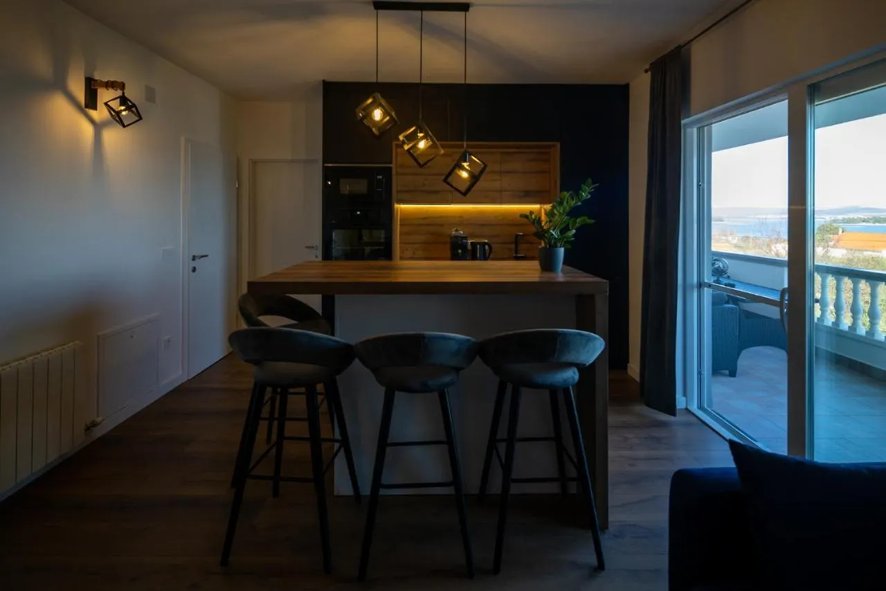 Apartman Sailor Tkon