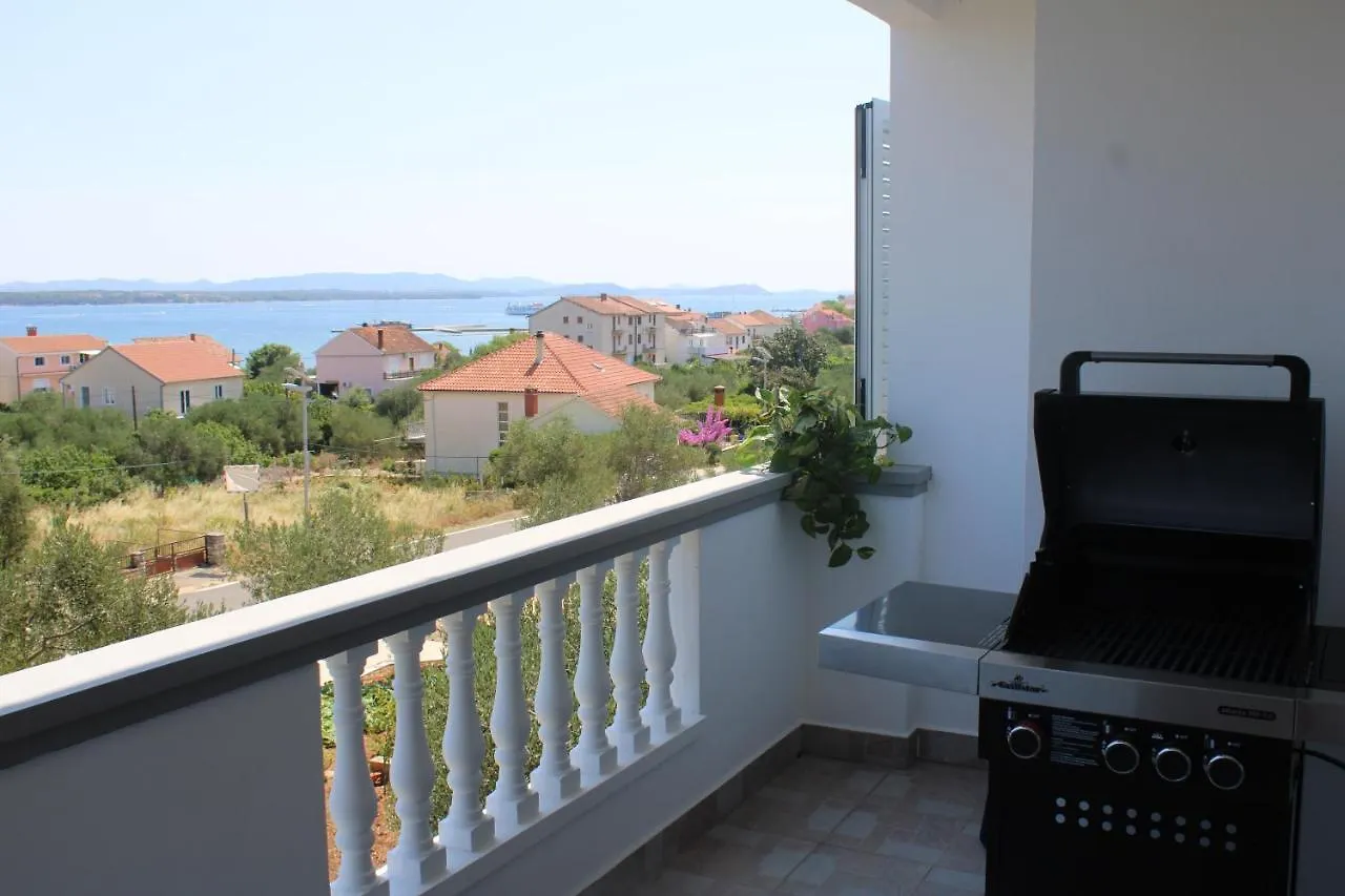 Apartman Sailor Tkon 0*,  Croatia